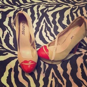 Heels size 7